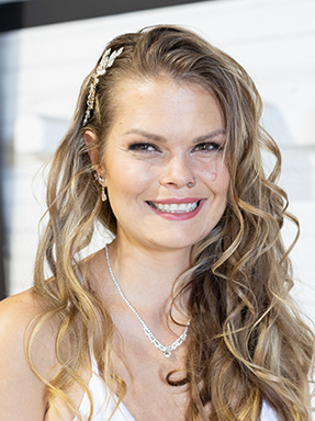 Alexandra headshot